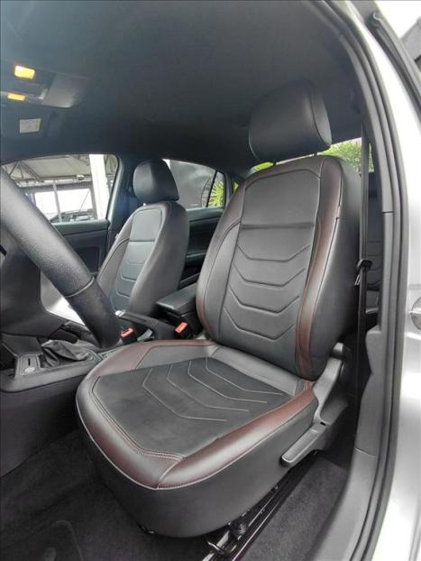 VOLKSWAGEN Virtus 1.0 4P 200 TSI FLEX HIGHLINE AUTOM�TICO, Foto 10