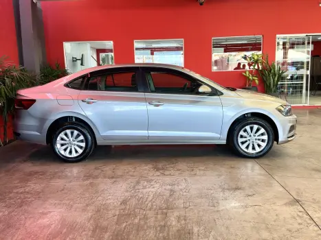 VOLKSWAGEN Virtus 1.6 4P MSI FLEX AUTOM�TICO, Foto 18
