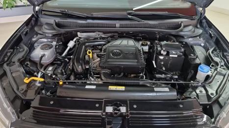 VOLKSWAGEN Virtus 1.0 4P 200 TSI FLEX HIGHLINE AUTOM�TICO, Foto 15
