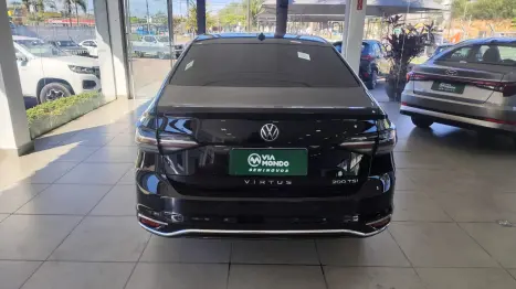VOLKSWAGEN Virtus 1.0 4P 200 TSI FLEX HIGHLINE AUTOMÁTICO, Foto 7