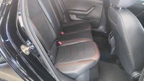 VOLKSWAGEN Virtus 1.0 4P 200 TSI FLEX HIGHLINE AUTOMÁTICO, Foto 17