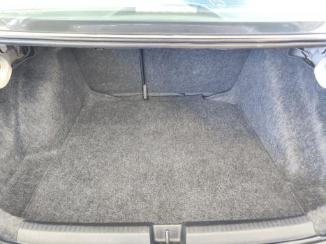 VOLKSWAGEN Virtus 1.0 12V 4P 200 TSI  COMFORTLINE AUTOM�TICO, Foto 16