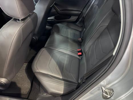 VOLKSWAGEN Virtus 1.0 4P 200 TSI FLEX COMFORTLINE AUTOM�TICO, Foto 12
