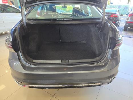 VOLKSWAGEN Virtus 1.0 12V 4P 200 TSI  COMFORTLINE AUTOM�TICO, Foto 17
