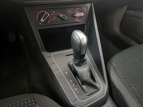VOLKSWAGEN Virtus 1.0 4P 200 TSI FLEX COMFORTLINE AUTOMÁTICO, Foto 14
