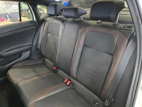 VOLKSWAGEN Virtus 1.0 12V 4P 200 TSI HIGHLINE AUTOMÁTICO, Foto 17