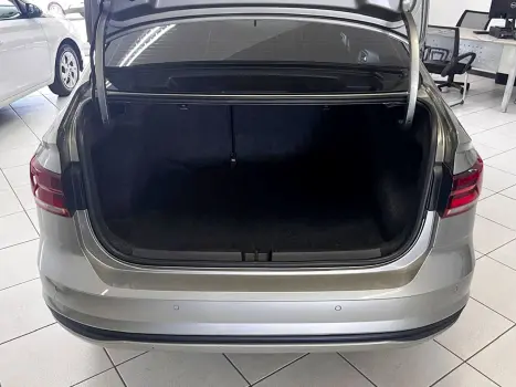 VOLKSWAGEN Virtus 1.0 4P 200 TSI FLEX COMFORTLINE AUTOMÁTICO, Foto 8