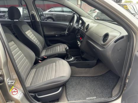 VOLKSWAGEN Voyage 1.6 4P FLEX HIGHLINE, Foto 11