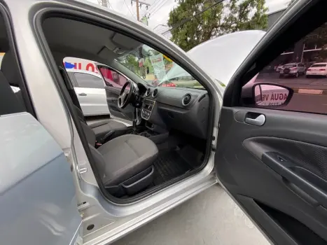 VOLKSWAGEN Voyage 1.6 4P FLEX, Foto 6