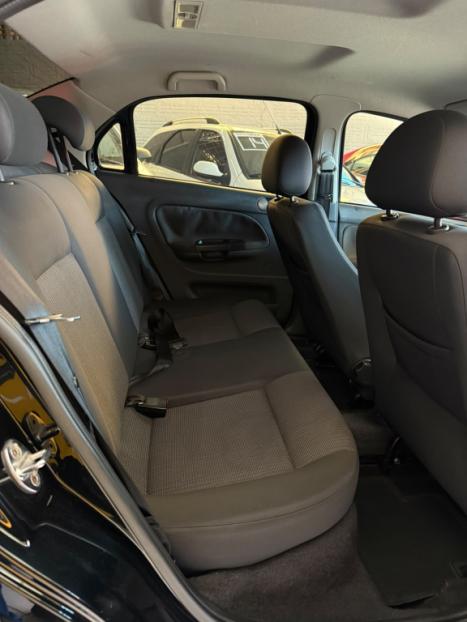VOLKSWAGEN Voyage 1.0 4P G6 FLEX, Foto 11