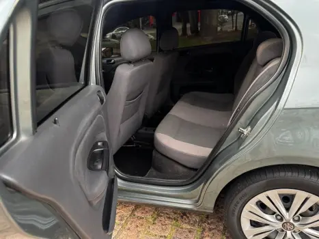 VOLKSWAGEN Voyage 1.6 4P COMFORTLINE FLEX, Foto 8