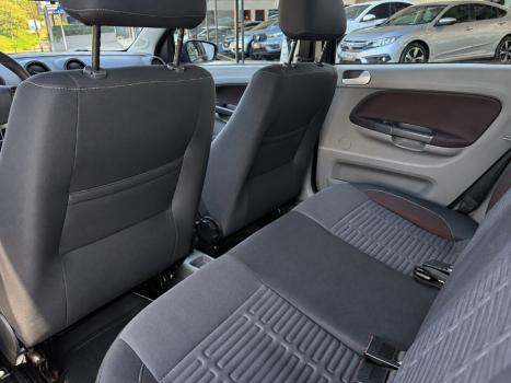 VOLKSWAGEN Voyage 1.6 4P FLEX HIGHLINE, Foto 10