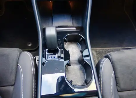 VOLVO C40 P6 4P ELETRIC RECHARGE PLUS, Foto 13