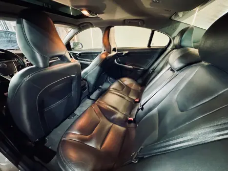 VOLVO S60 2.0 4P T5 MOMENTUM TURBO AUTOM�TICO, Foto 6