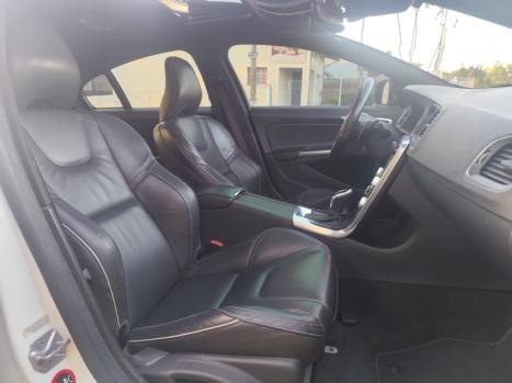 VOLVO S60 2.0 4P T6 R DESIGN AUTOM�TICO, Foto 11