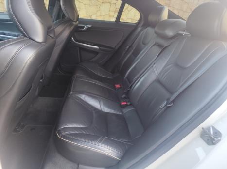 VOLVO S60 2.0 4P T6 R DESIGN AUTOM�TICO, Foto 12