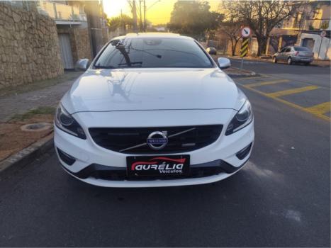 VOLVO S60 2.0 4P T6 R DESIGN AUTOMÁTICO, Foto 2