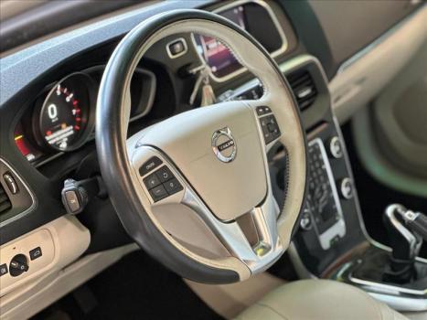 VOLVO V40 2.0 4P T4 MOMENTUM TURBO AUTOM�TICO, Foto 4