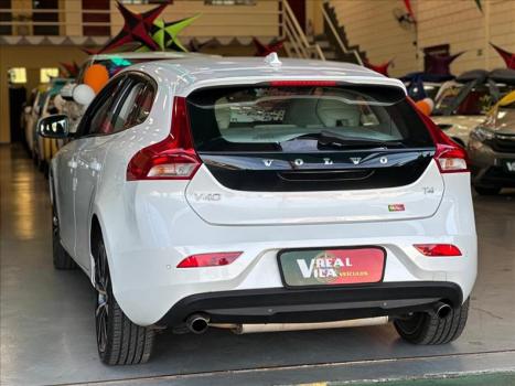 VOLVO V40 2.0 4P T4 MOMENTUM TURBO AUTOM�TICO, Foto 8