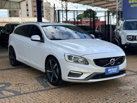 VOLVO V60 3.0 24V T6 R DESIGN TURBO AUTOM�TICO, Foto 3