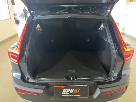 VOLVO XC40 1.5 16V 4P T5 RECHARGE H�BRIDO INSCRIPTION GEARTRONIC AUTOM�TICO, Foto 8