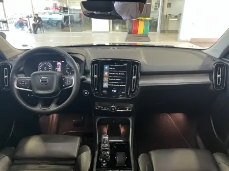 VOLVO XC40 1.5 16V 4P T5 RECHARGE H�BRIDO INSCRIPTION GEARTRONIC AUTOM�TICO, Foto 11