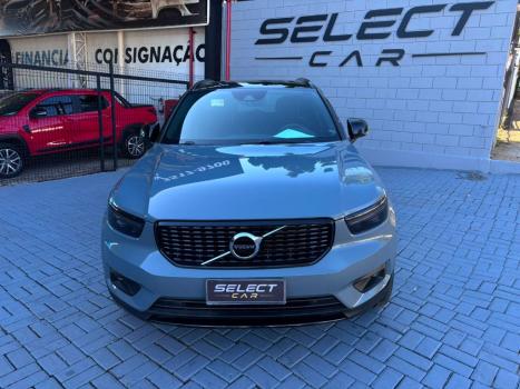 VOLVO XC40 2.0 16V 4P T5 TURBO R-DESIGN AWD GEARTRONIC AUTOM�TICO, Foto 2