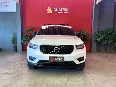 VOLVO XC40 2.0 16V 4P T5 TURBO R-DESIGN AWD GEARTRONIC AUTOM�TICO, Foto 2