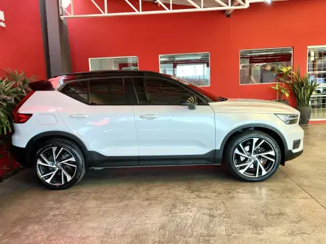 VOLVO XC40 2.0 16V 4P T5 TURBO R-DESIGN AWD GEARTRONIC AUTOM�TICO, Foto 12