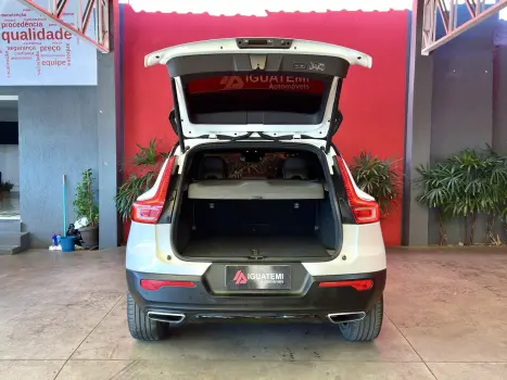 VOLVO XC40 2.0 16V 4P T5 TURBO R-DESIGN AWD GEARTRONIC AUTOM�TICO, Foto 16