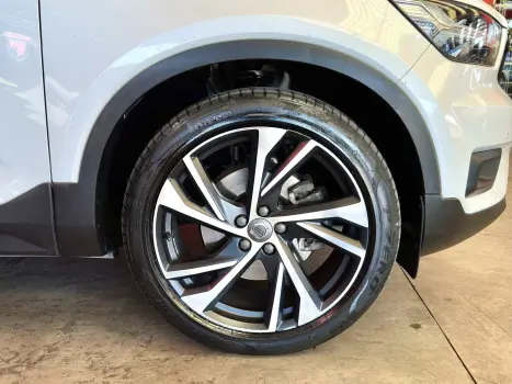 VOLVO XC40 2.0 16V 4P T5 TURBO R-DESIGN AWD GEARTRONIC AUTOM�TICO, Foto 18