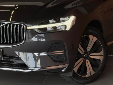 VOLVO XC60 2.0 16V 4P T8 RECHARGE HBRIDO INSCRIPTION EXPRESSION AWD TURBO GEARTRONIC AUTOMTICO, Foto 8