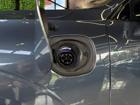 VOLVO XC60 2.0 16V 4P T8 RECHARGE H�BRIDO ULTIMATE DARK AWD TURBO GEARTRONIC AUTOM�TICO, Foto 7