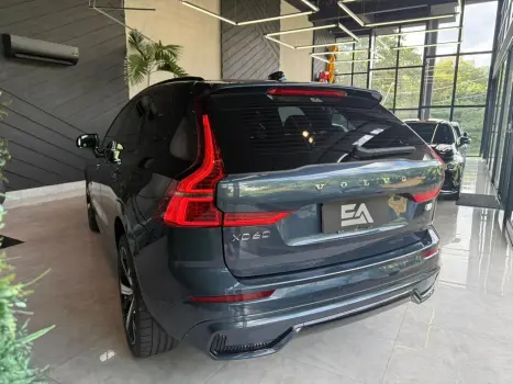 VOLVO XC60 2.0 16V 4P T8 RECHARGE H�BRIDO ULTIMATE DARK AWD TURBO GEARTRONIC AUTOM�TICO, Foto 8