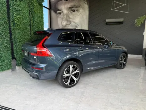 VOLVO XC60 2.0 16V 4P T8 RECHARGE H�BRIDO ULTIMATE DARK AWD TURBO GEARTRONIC AUTOM�TICO, Foto 11