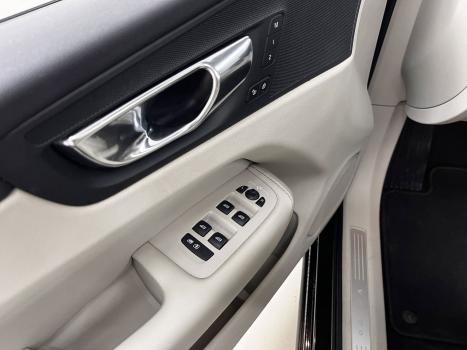 VOLVO XC60 2.0 16V 4P T8 HYBRID INSCRIPTION AWD GEARTRONIC AUTOM�TICO, Foto 16