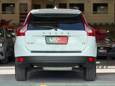 VOLVO XC60 2.0 4P DYNAMIC T5 TURBO AUTOM�TICO, Foto 10
