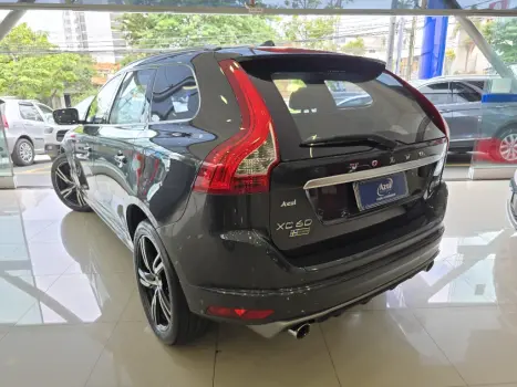 VOLVO XC60 2.0 4P T5 R DESIGN TURBO AUTOM�TICO, Foto 4