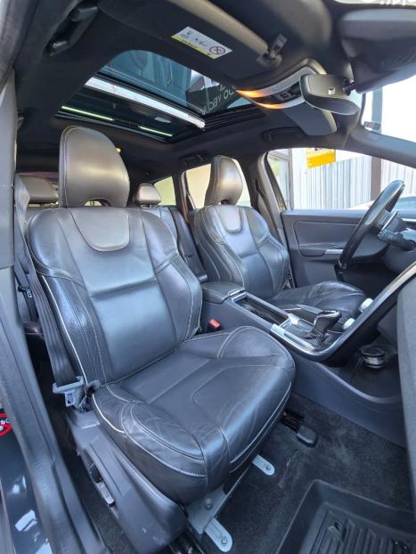 VOLVO XC60 2.0 4P T5 R DESIGN TURBO AUTOM�TICO, Foto 10