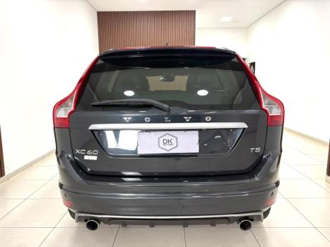 VOLVO XC60 2.0 4P T5 R DESIGN TURBO AUTOM�TICO, Foto 5