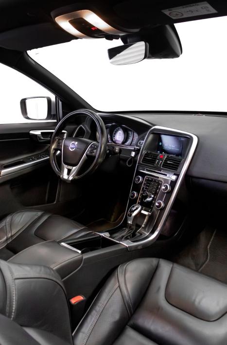 VOLVO XC60 2.0 4P T5 R DESIGN TURBO AUTOMÁTICO, Foto 6