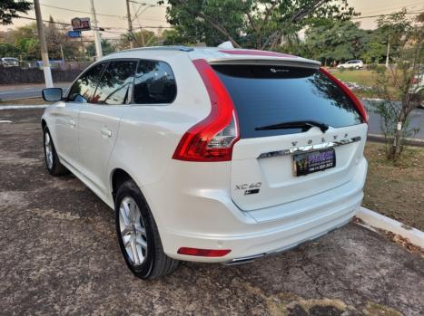 VOLVO XC60 2.4 4P AWD MOMENTUM DIESEL AUTOMTICO, Foto 5