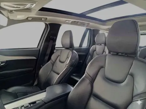 VOLVO XC90 2.0 4P MOMENTUM 4X4 TURBO AUTOM�TICO, Foto 4