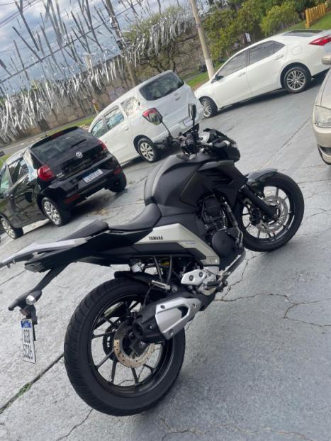 YAMAHA FZ 25 250 Fazer Flex , Foto 3