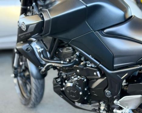 YAMAHA MT-03 300 ABS, Foto 6