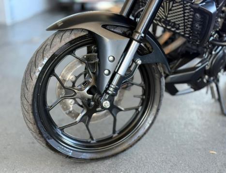 YAMAHA MT-03 300 ABS, Foto 10