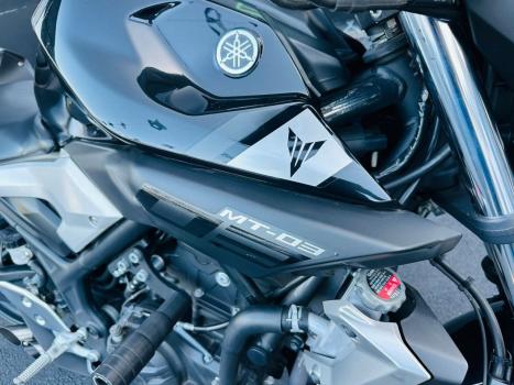 YAMAHA MT-03 300 ABS, Foto 7