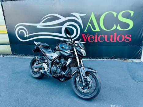 YAMAHA MT-03 300 ABS, Foto 8