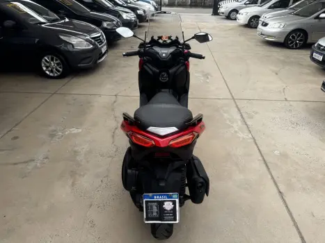 YAMAHA XMax 250 , Foto 8
