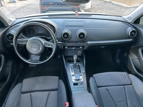 AUDI A3 1.4 16V 4P TFSI SPORTBACK AMBIENTE S-TRONIC AUTOMTICO, Foto 6